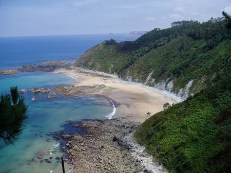 Vista de la Playa de las Llanas desde la Senda Costera
